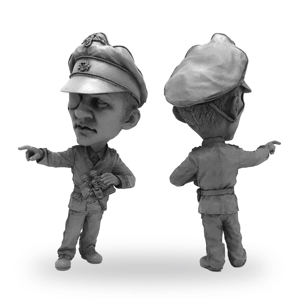 Unpainted WW2 officer figure with binoculars and cap.